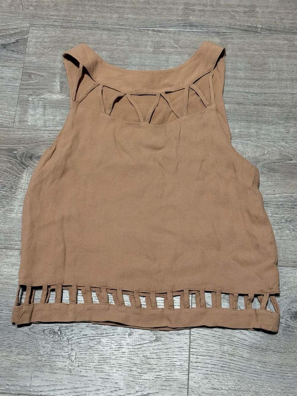 Farm Rio Cut Out Tank Top Size Small Brown Linen Blend Summer Boho Crop Top